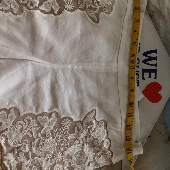 Alice and Olivia Blazer and Short Set - Picture 8 of 13